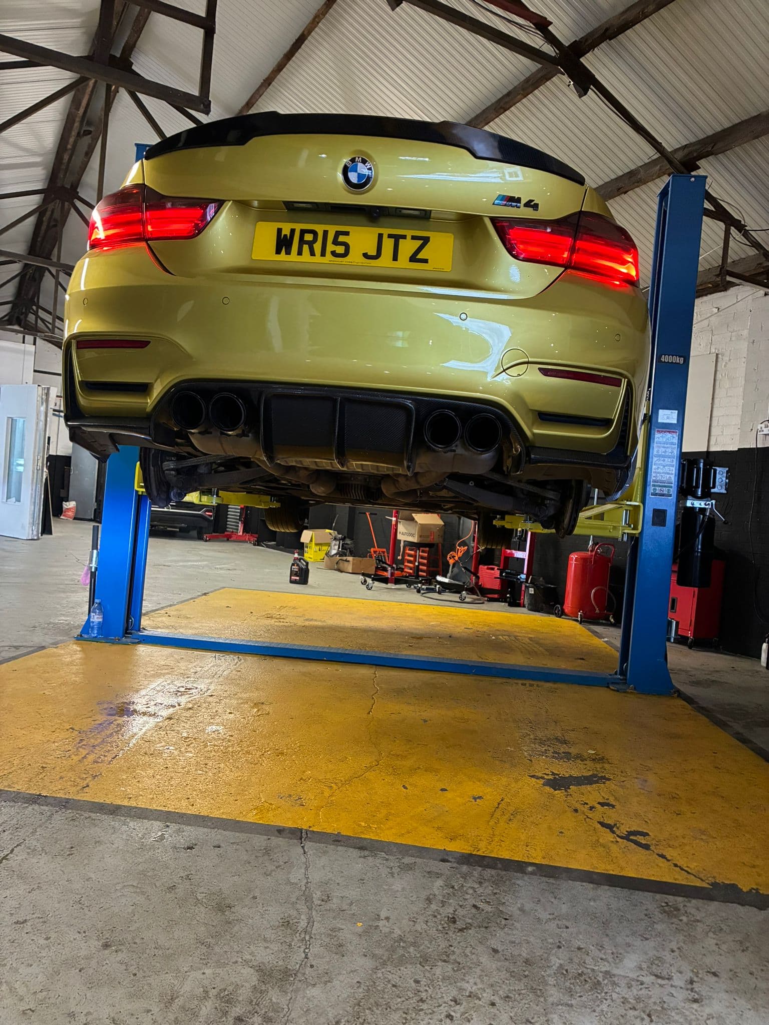 Garage Elite Front View